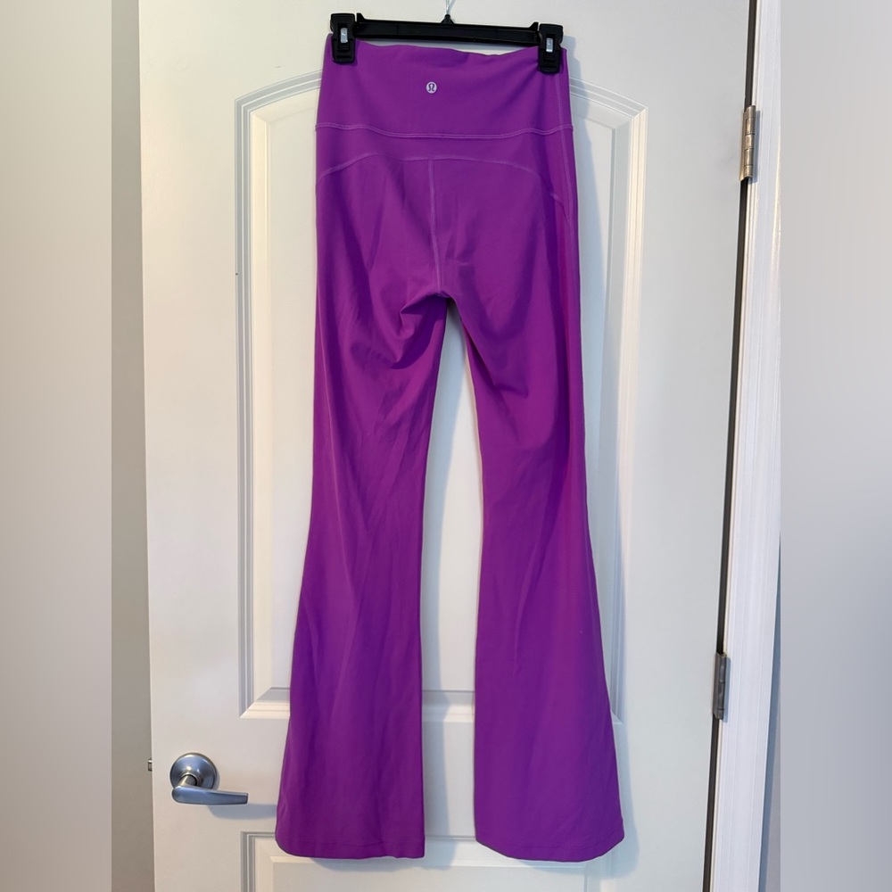 Lululemon purple flare leggings - Picture 4 of 6